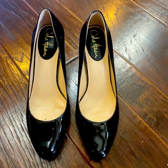 Cole Haan black heels - Picture 1 of 2